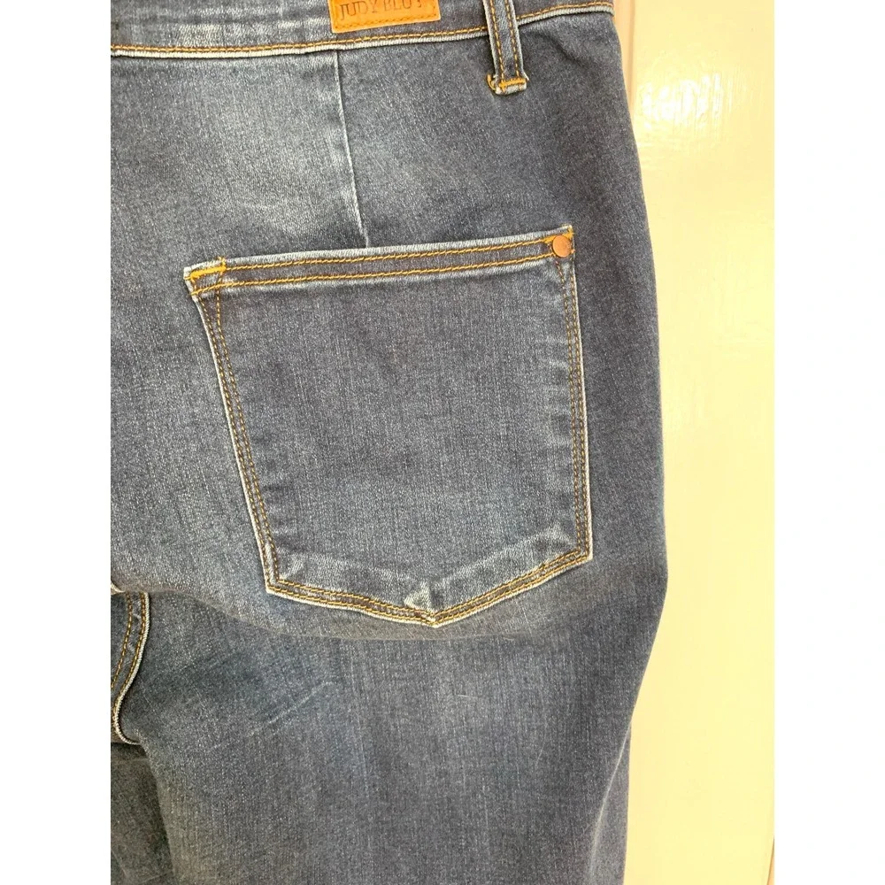Judy Blue Flare Front Side Welt Pockets Jeans 13/31 Inseam 32